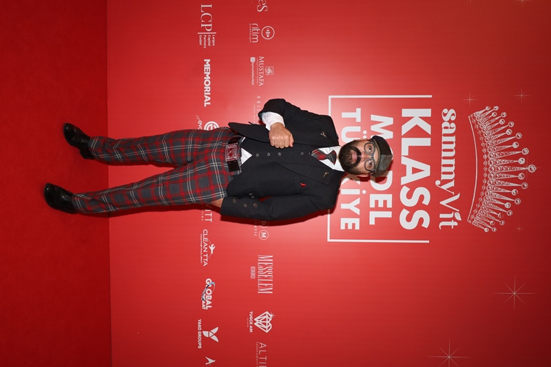 Sammyvit Klass Model Türkiye 2025 :  Ünlü �simler K�rm�z� Hal� ��kl���yla Oscar Gecesini Aratmad�